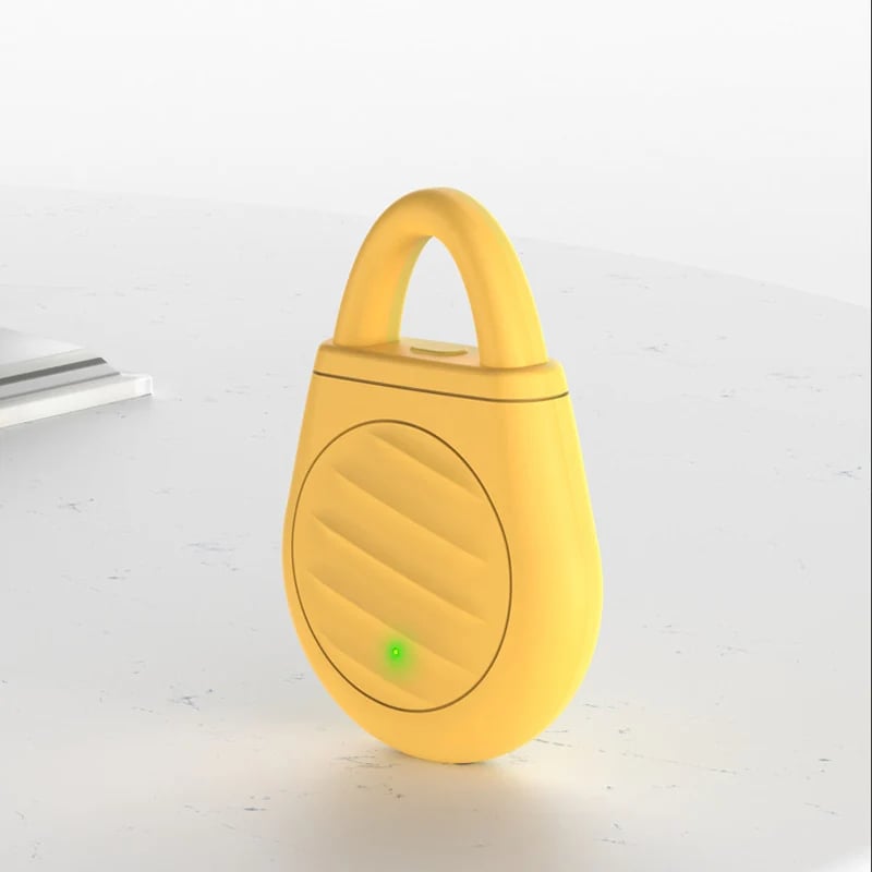🏡🐦No more trouble from birds, beasts and locusts!Portable Ultrasonic Bird Repellent Keychain