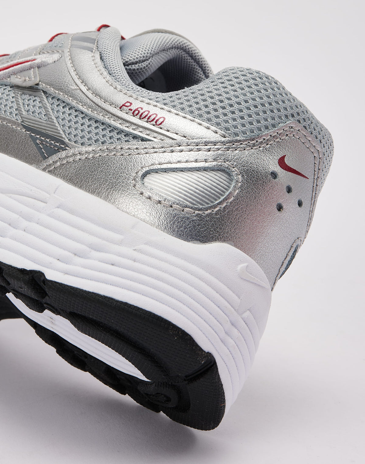 Nike P-6000 Grade-School