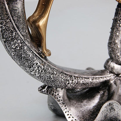 Kissing Decorative Sculpture