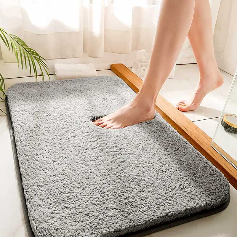 Plushy Non-Slip Bath Mat