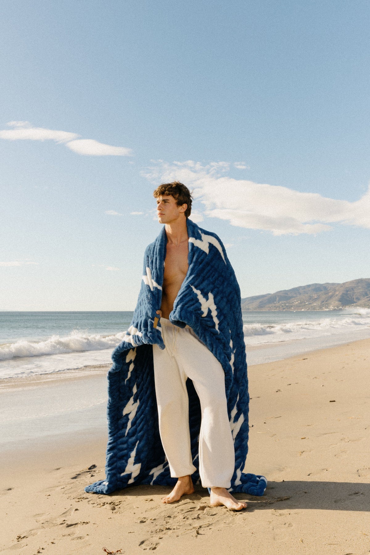 Blue // White Bolt